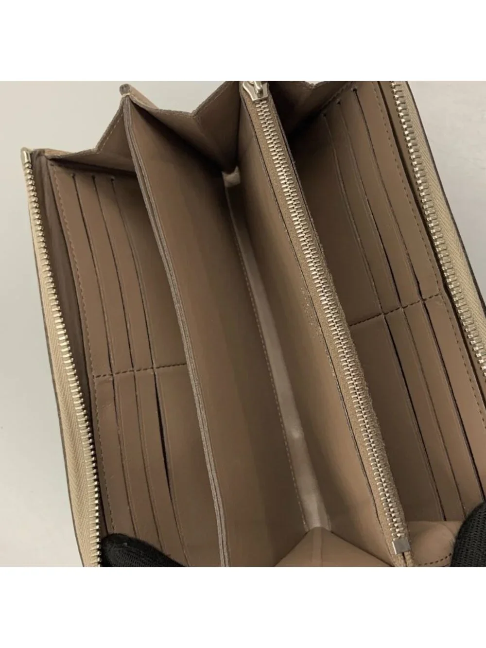 Louis Vuitton Portefeuille Comet L-shaped Zipper Wallet Beige